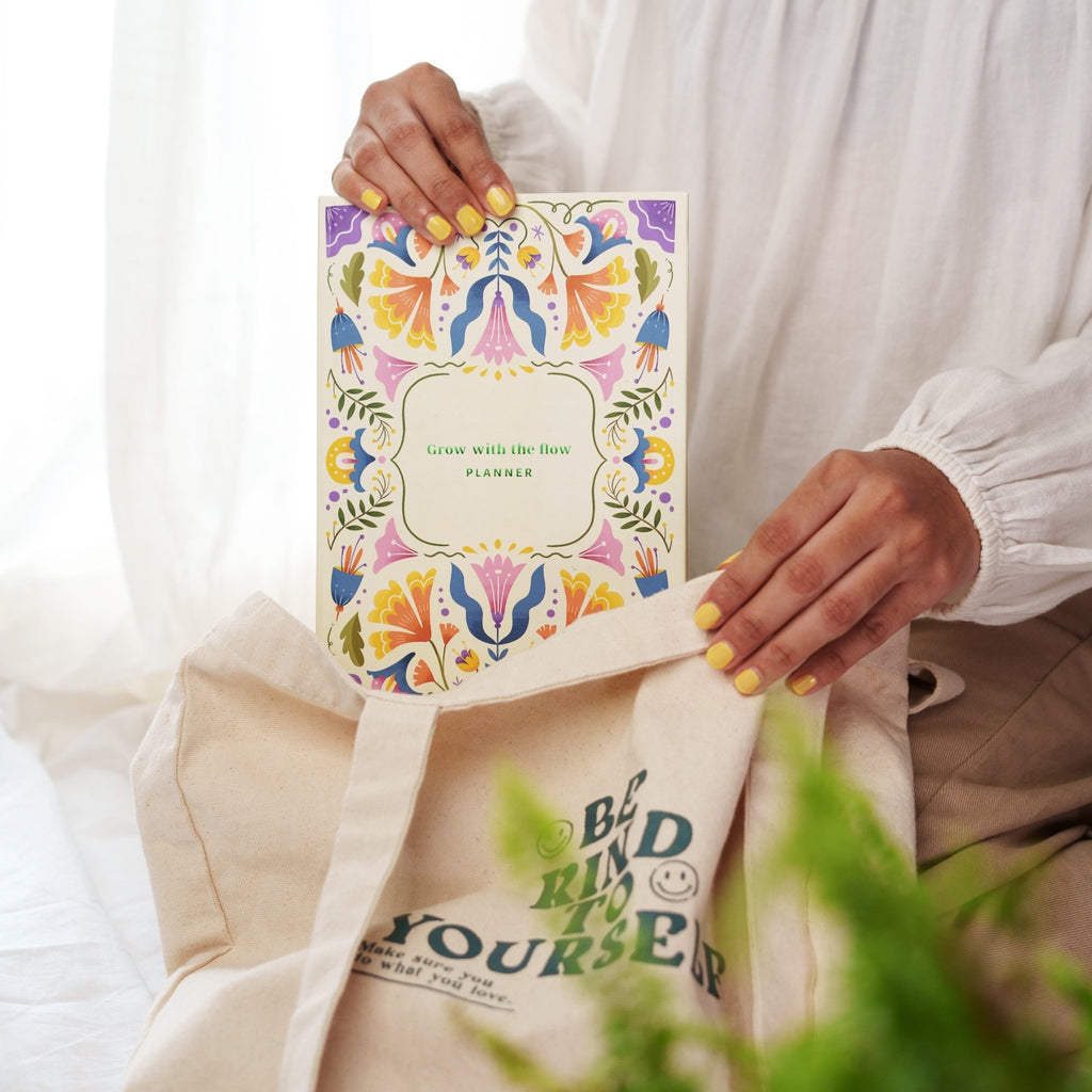 Undated Planner / Floral Day - The Piko Shop