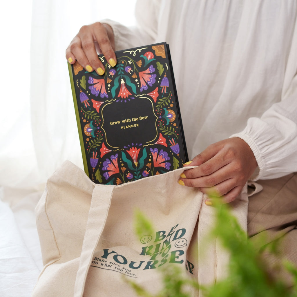 Undated Planner / Floral Midnight - The Piko Shop